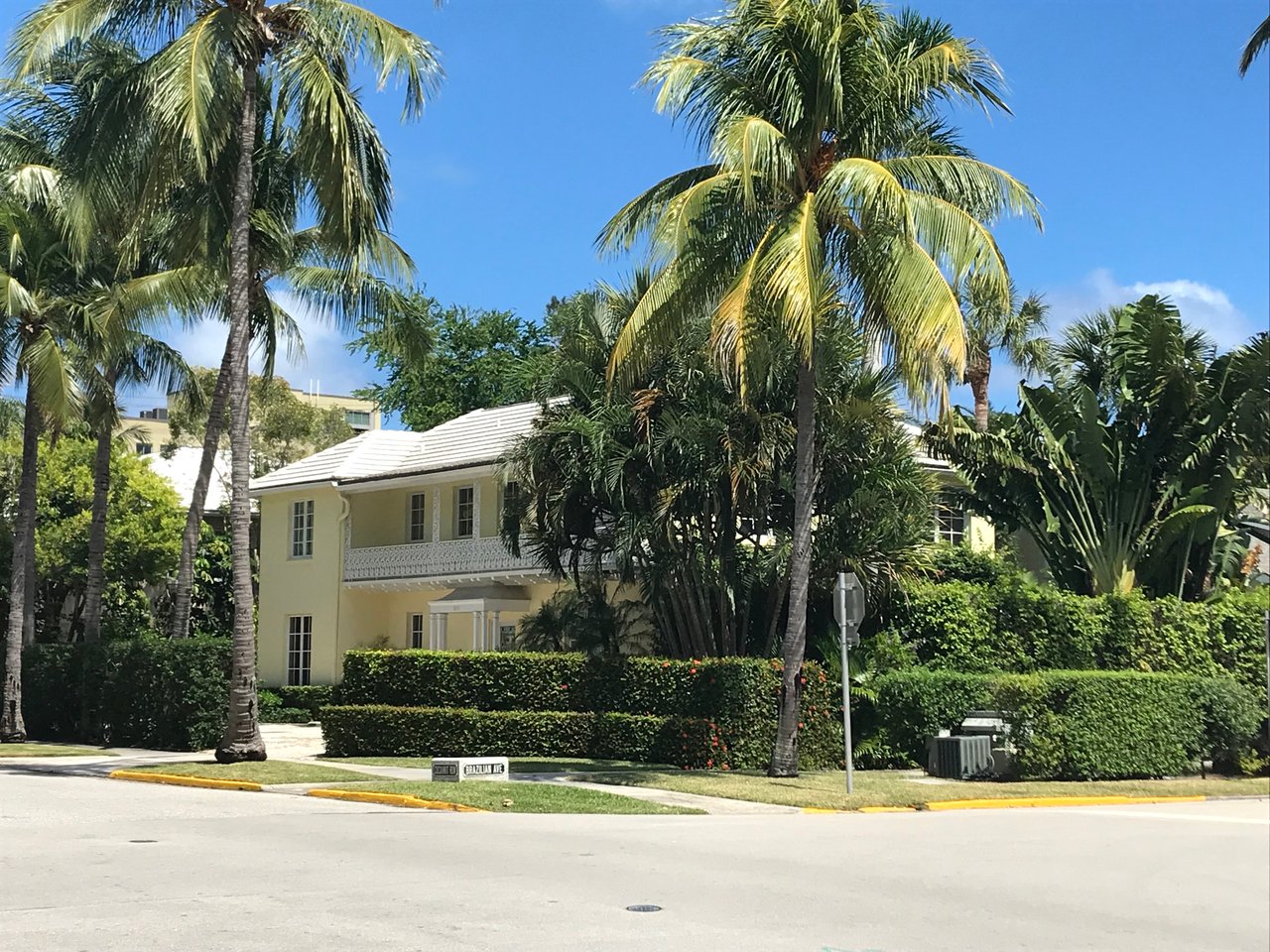 Palm Beach In Town Homes