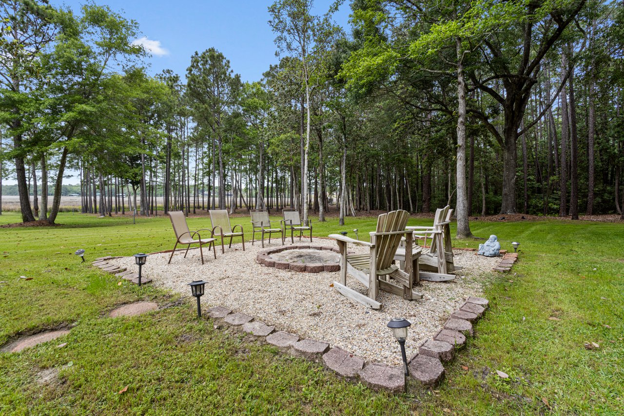 A Rare Waterfront Setting with Room to Breathe