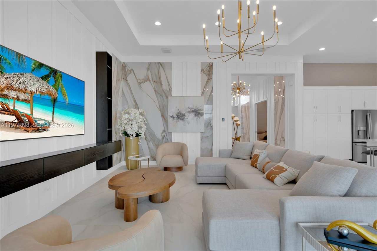 20052-pacific-dunes-drive-living-room