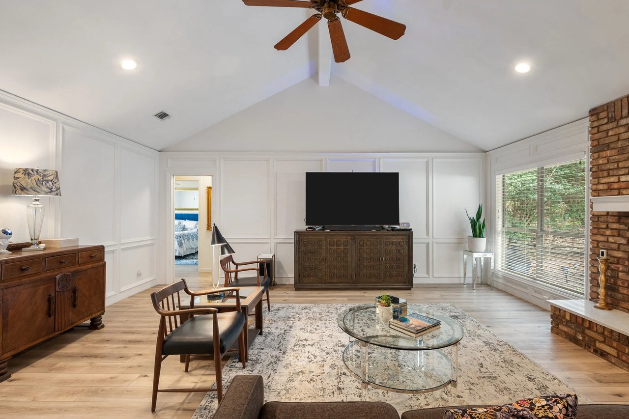 1709 Crested Butte Dr - Westlake Hills Single-Story Legacy Estate on Half-Acre