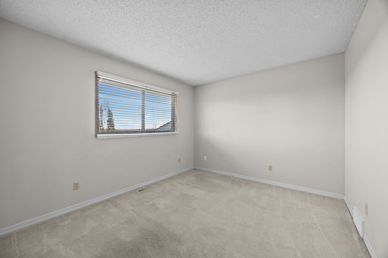 130 MacEwan Park Way NW
