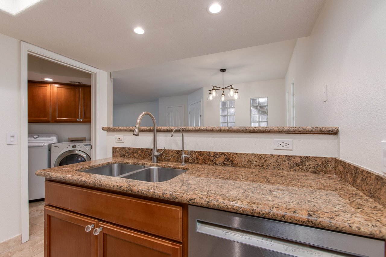 3235 E Camelback Rd #118