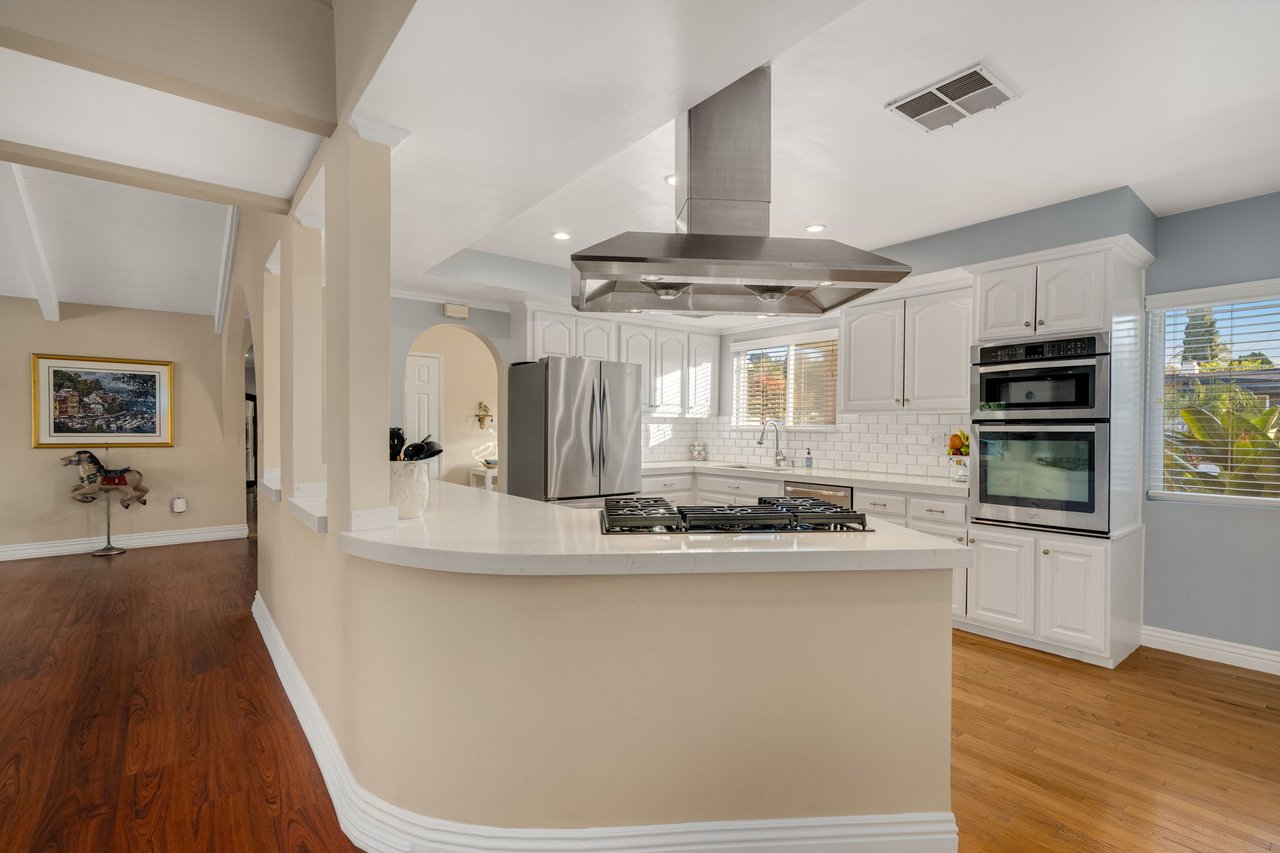 23001 Lita Pl, Woodland Hills, CA 91364