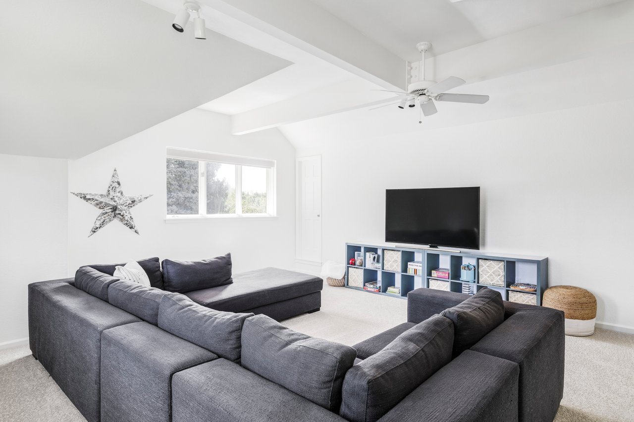 6134 Songbird Circle