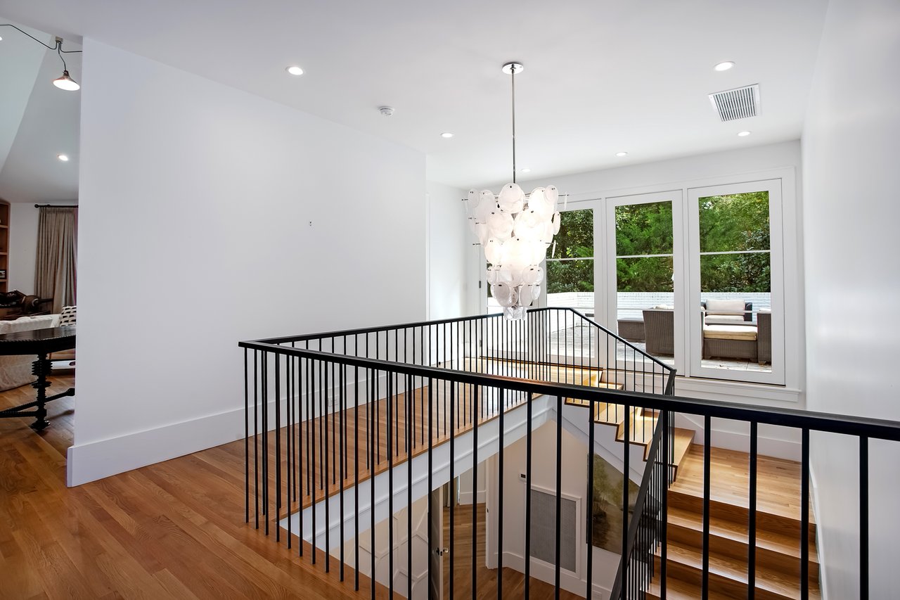 330 Tenney Cir
