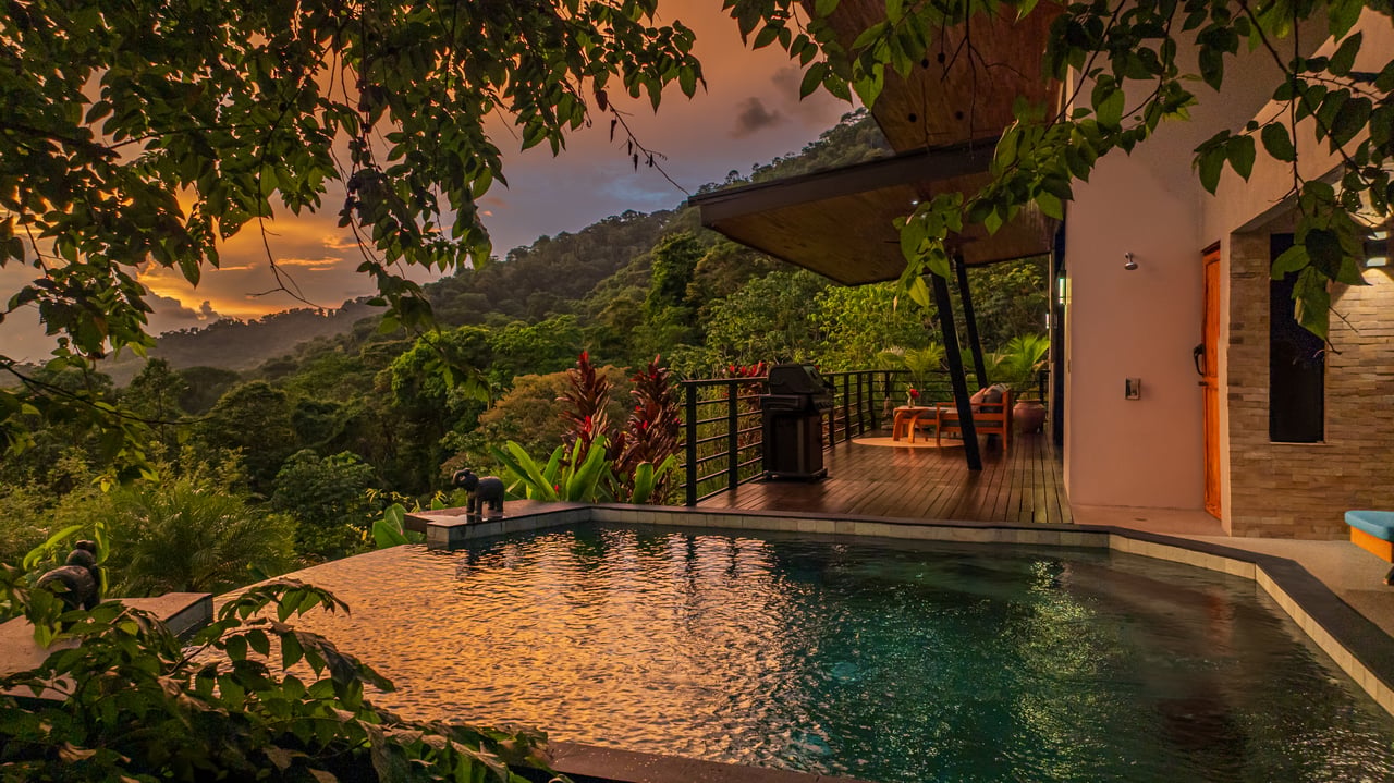 Casa Markissa – Luxury Oceanview Villa with Proven Rental Income.