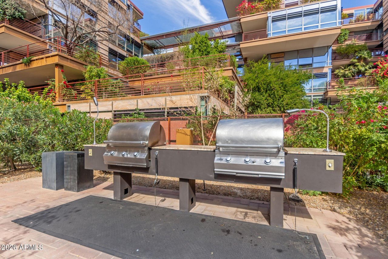 7161 E Rancho Vista Dr, #2015