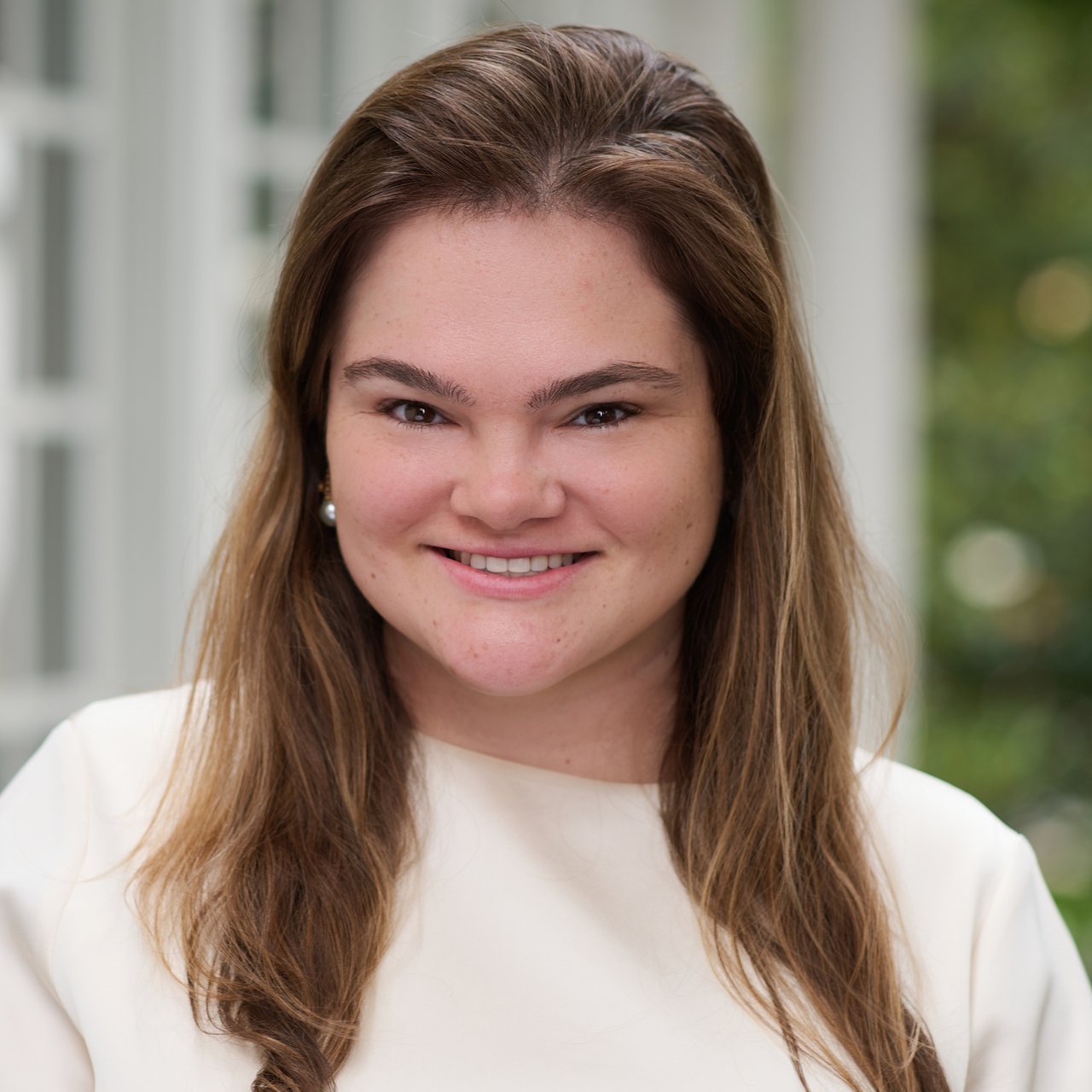 Madison Early Charlotte, NC Real Estate Agent Headshot