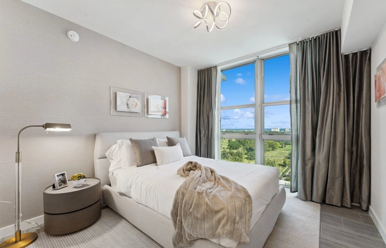 Circ Residences Hollywood