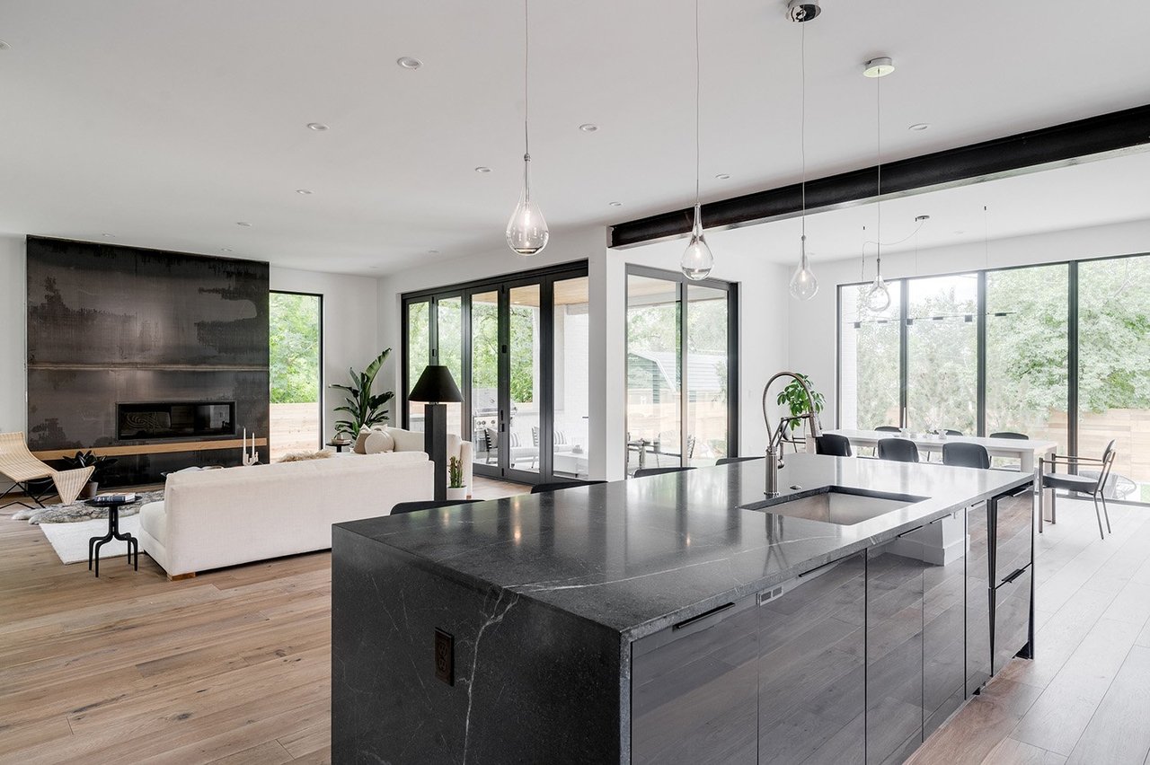  2565 S JACKSON STREET 