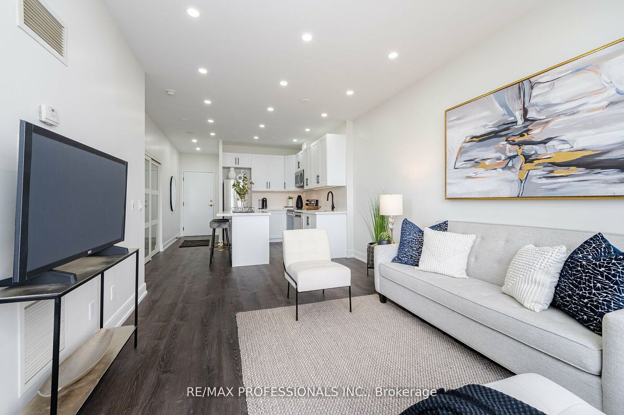 PENTHOUSE IN THE HUMBER MANSIONS