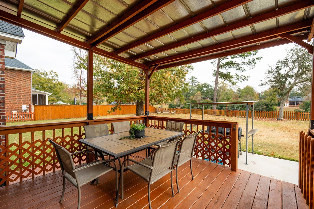 5516 Crescent View Dr