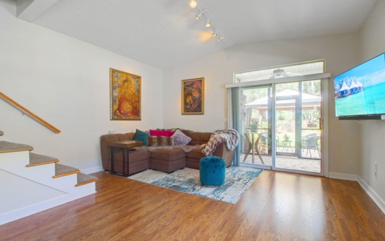 What Does $300K Buy in Mount Pleasant?