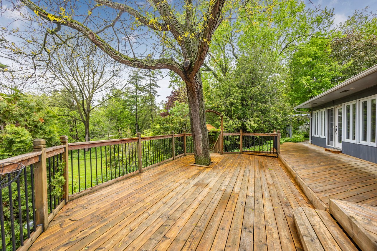 55 Old Church Road, King