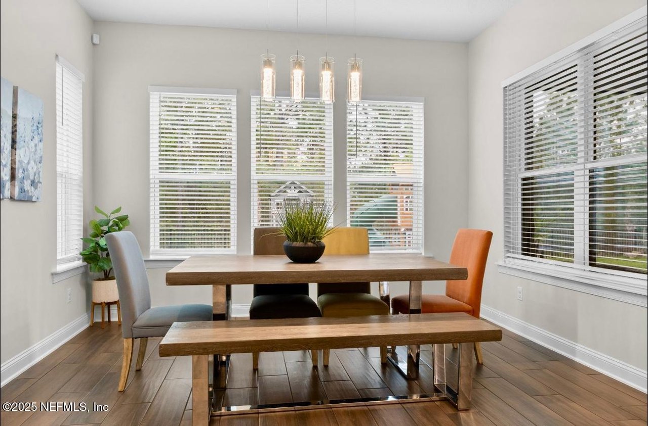 462 HILLENDALE Circle, St. Johns