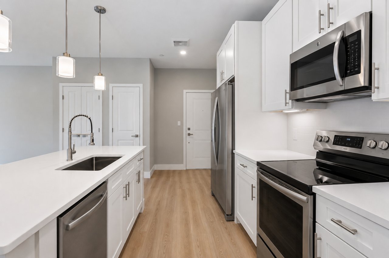 298 Main Street, 3E