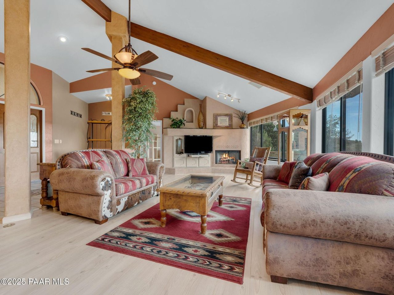 3160 Rainbow Ridge Dr