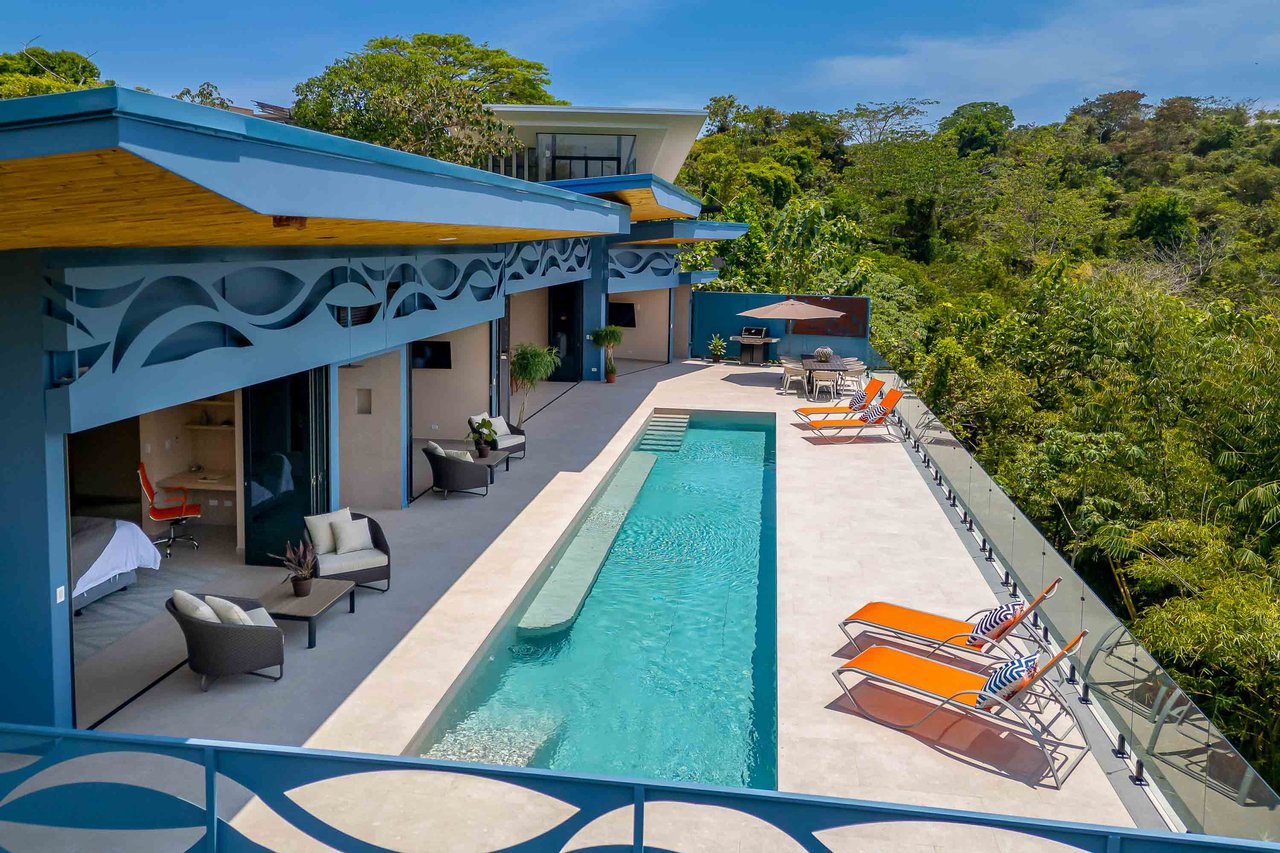 Private Gated Community Modern Luxury Villa Near Marina