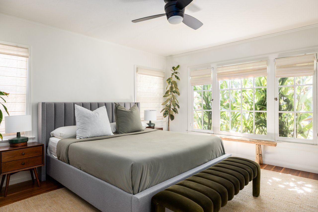 851 Masselin Ave, Miracle Mile