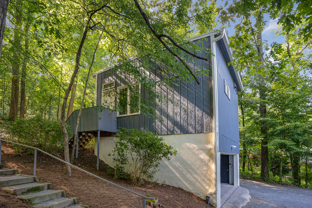 4 Bedroom, 3 Bath Modern Home Near UNC