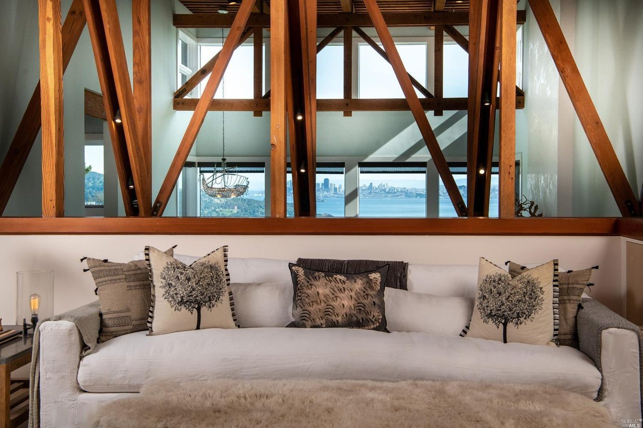 106 Mount Tiburon Rd