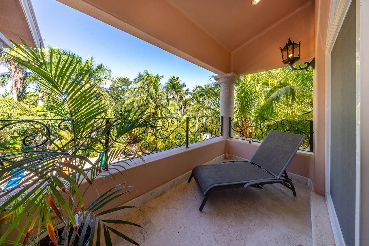 Villa Maravilla Puerto Aventuras | Golf-Front Luxury Villa