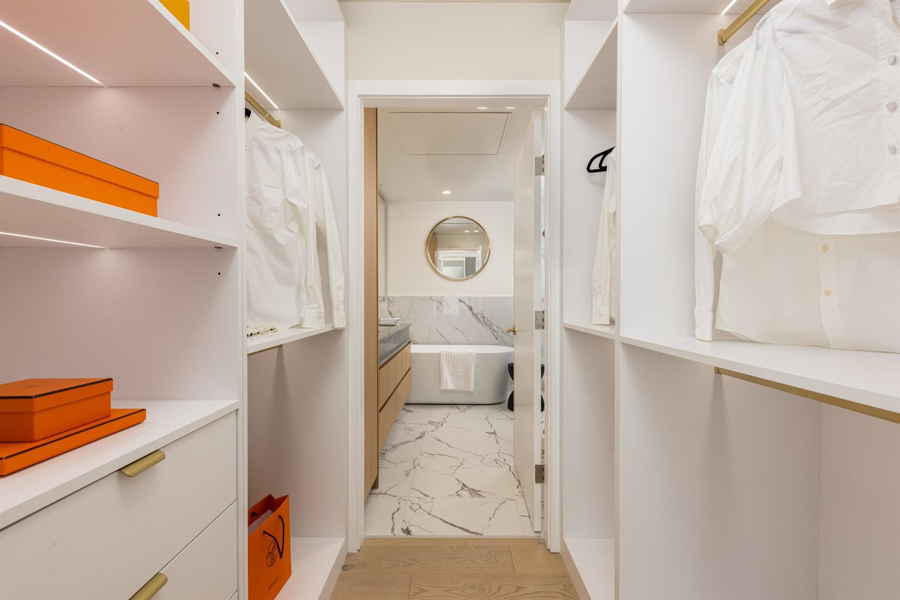 309-3668 W 10th Ave Unit: 309