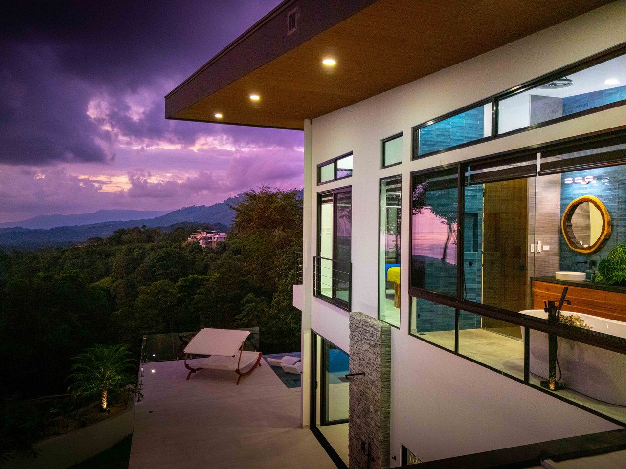 Luxury 4-Bed Home with Ocean & Jungle Views in Ojochal