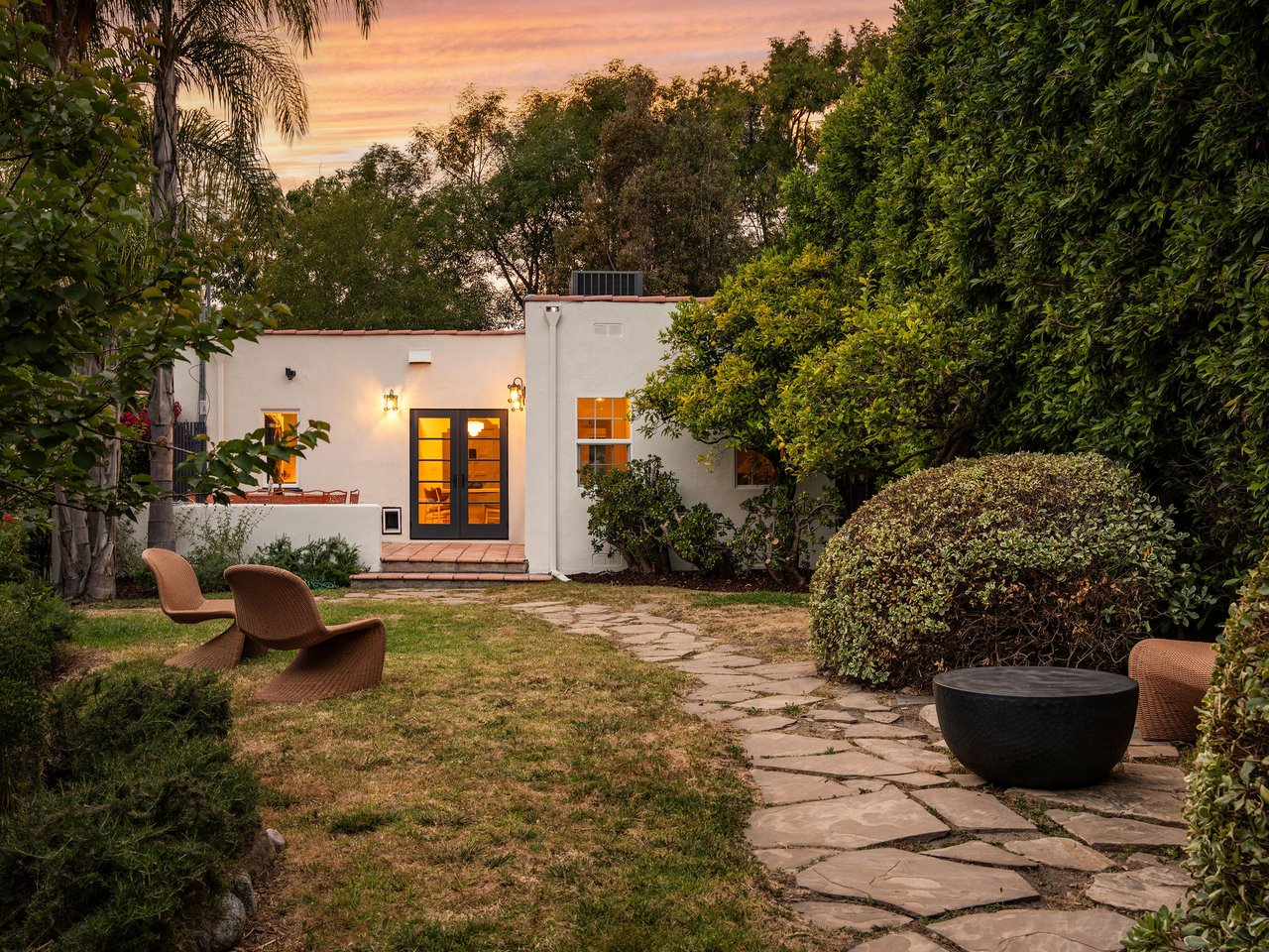 1444 S Sierra Bonita Ave in Picfair Village