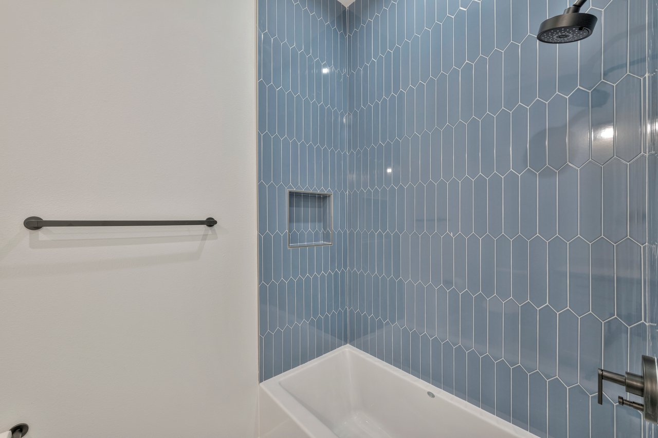 Barefoot Lane, 3476 Sq. Ft.