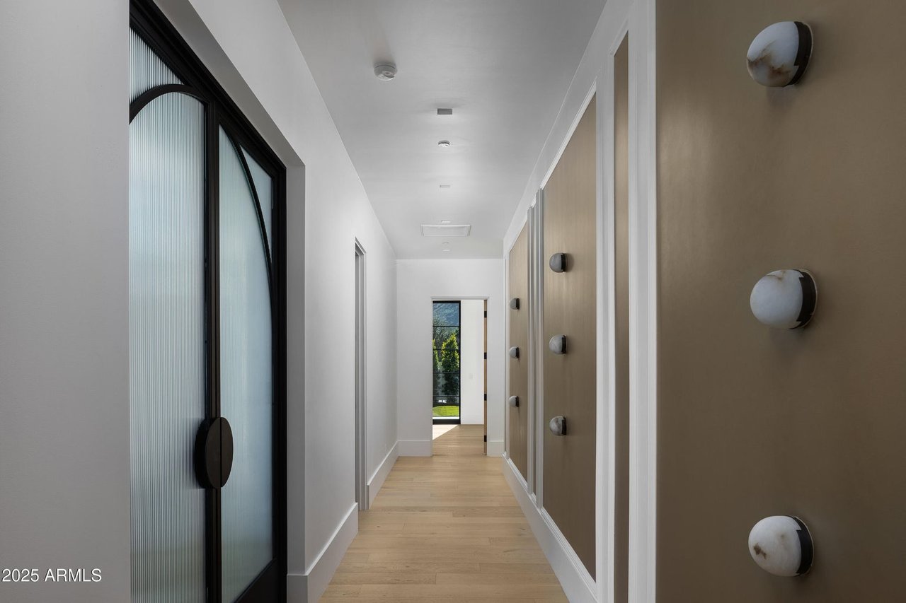 5636 E CABALLO Drive