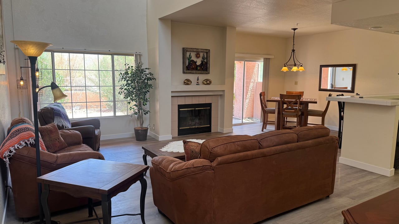 1650 Smoketree Ave S 121 (Rotary Beach/Park)
