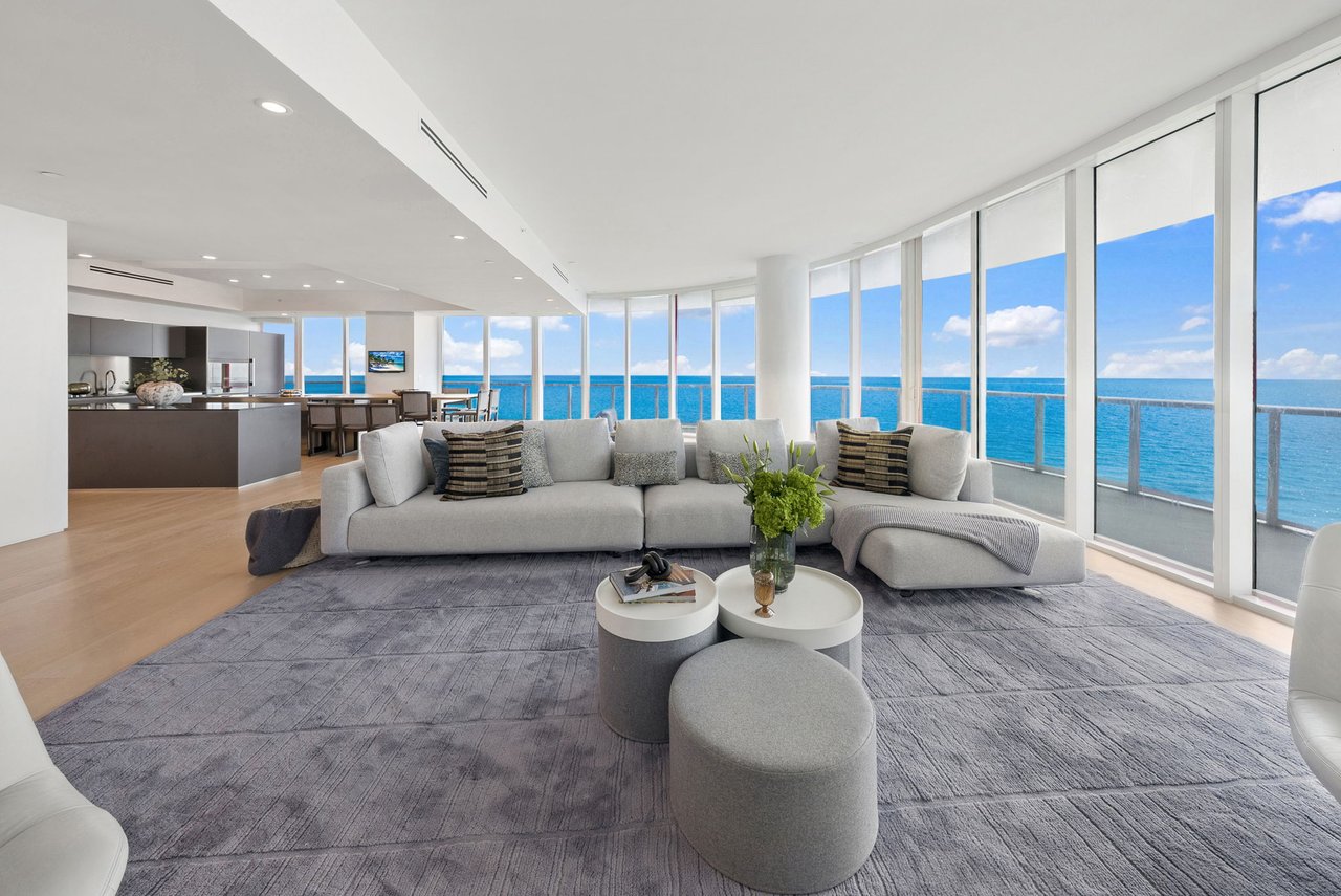 100 S Pointe Drive, Residence 1906/07