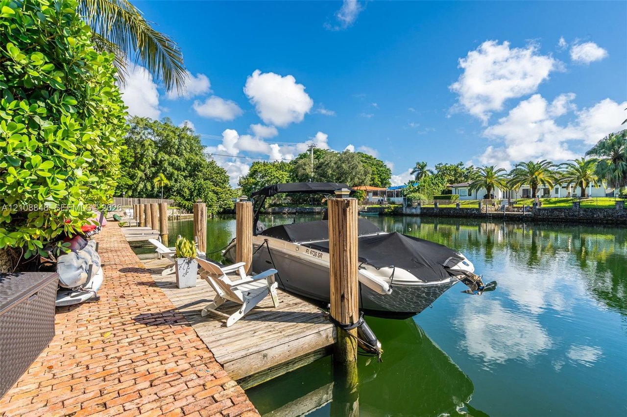 4815-university-drive-coral-gables-fl-home-for-sale-waterfront
