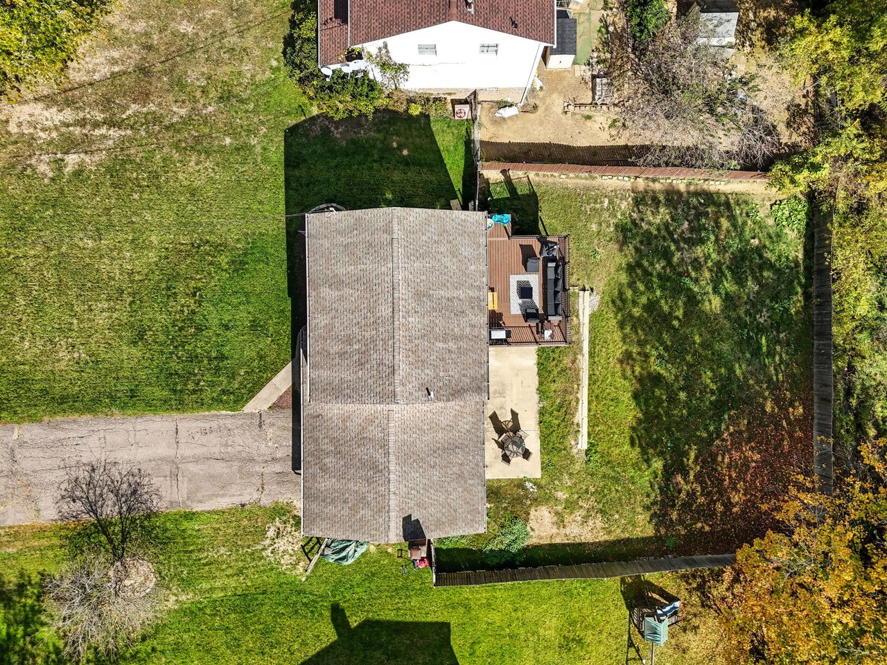 5947 Wallace Ave