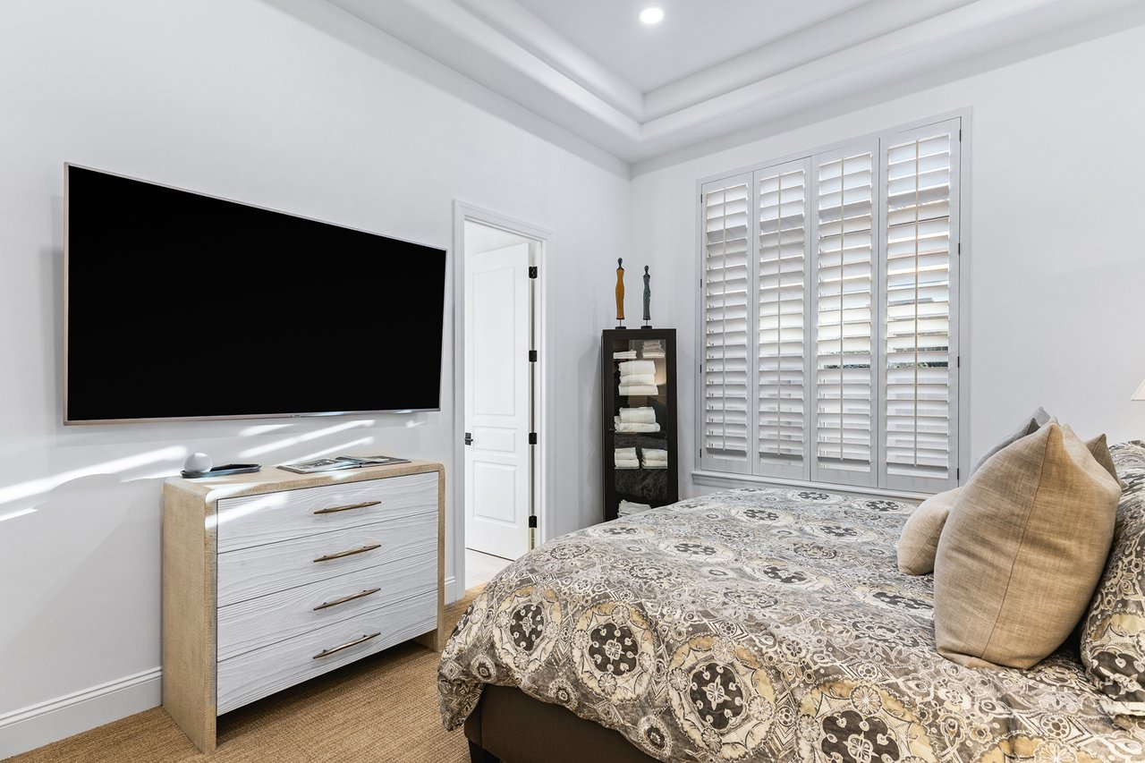 8832 E WETHERSFIELD Road