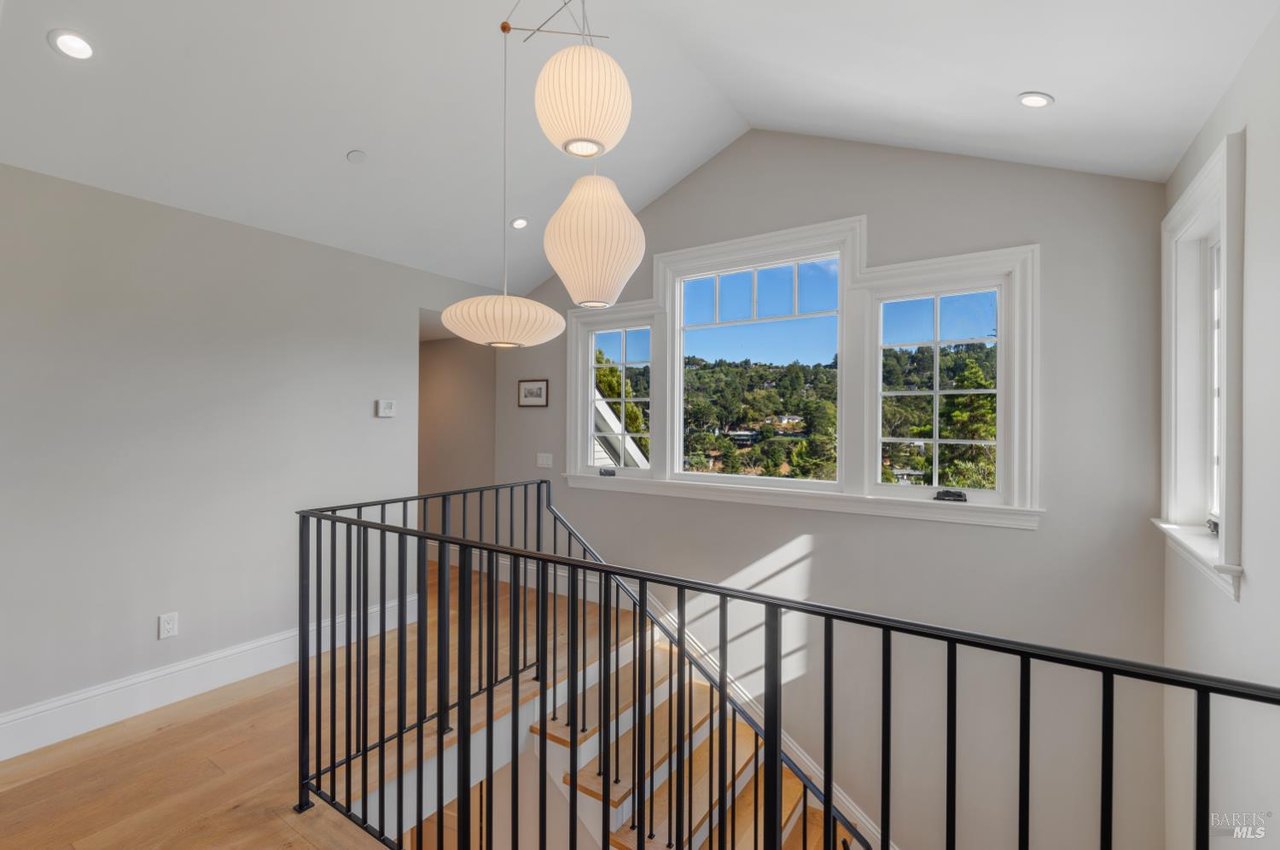 309 Corte Madera Ave