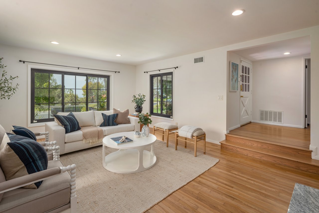 2116 Palos Verdes Drive W