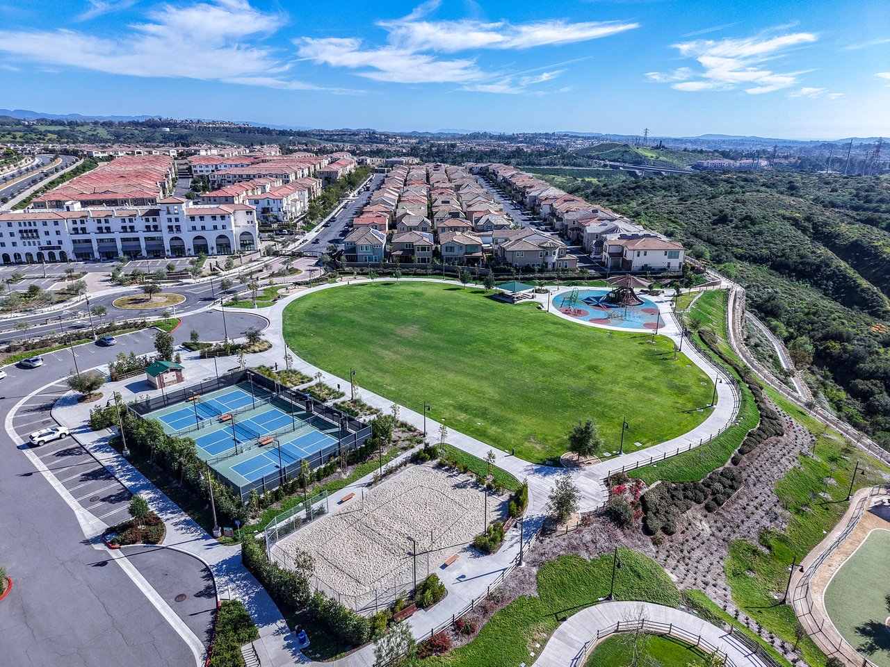 608 White Oaks, Lake Forest