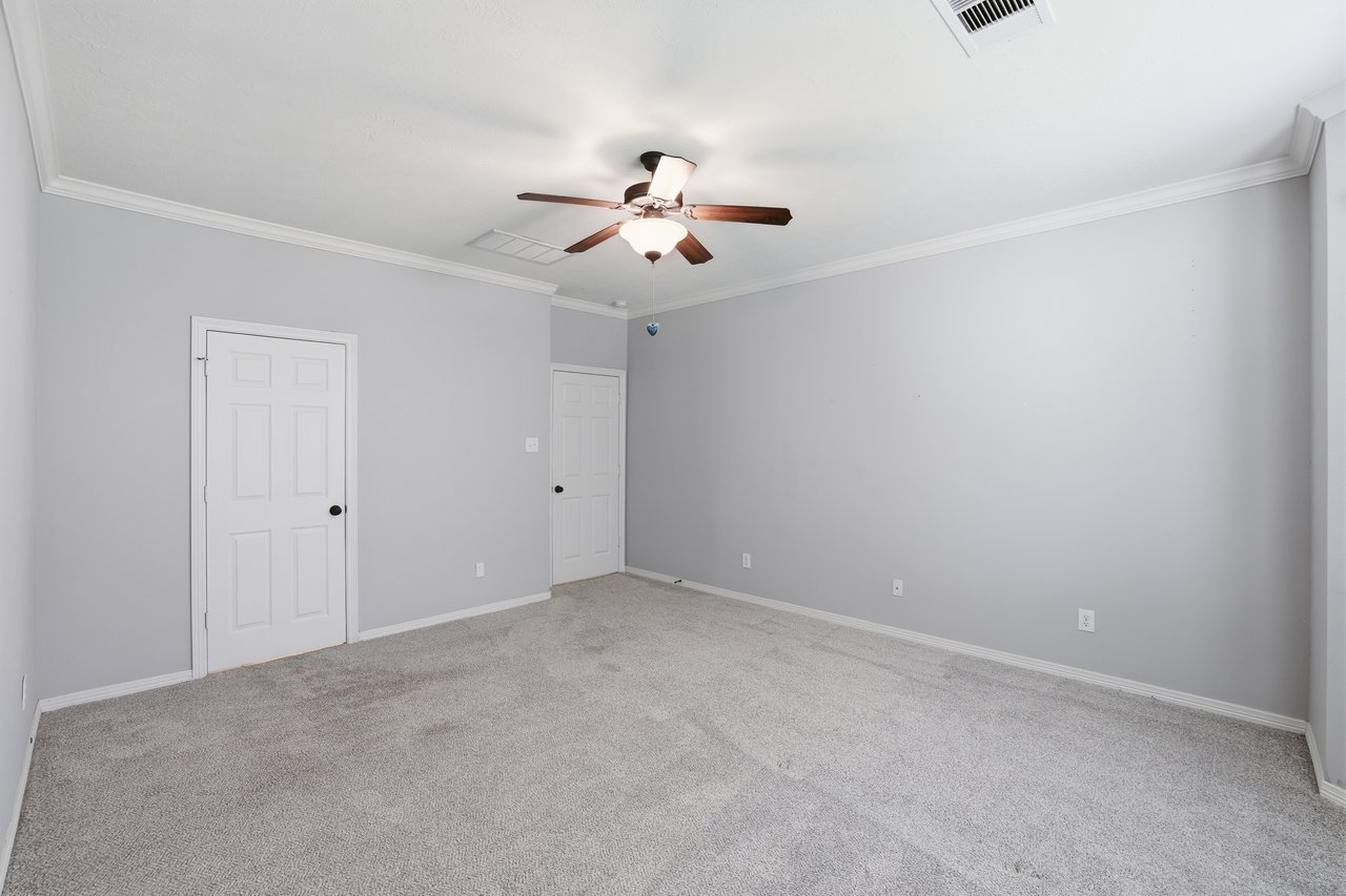 2412 Via Montesano