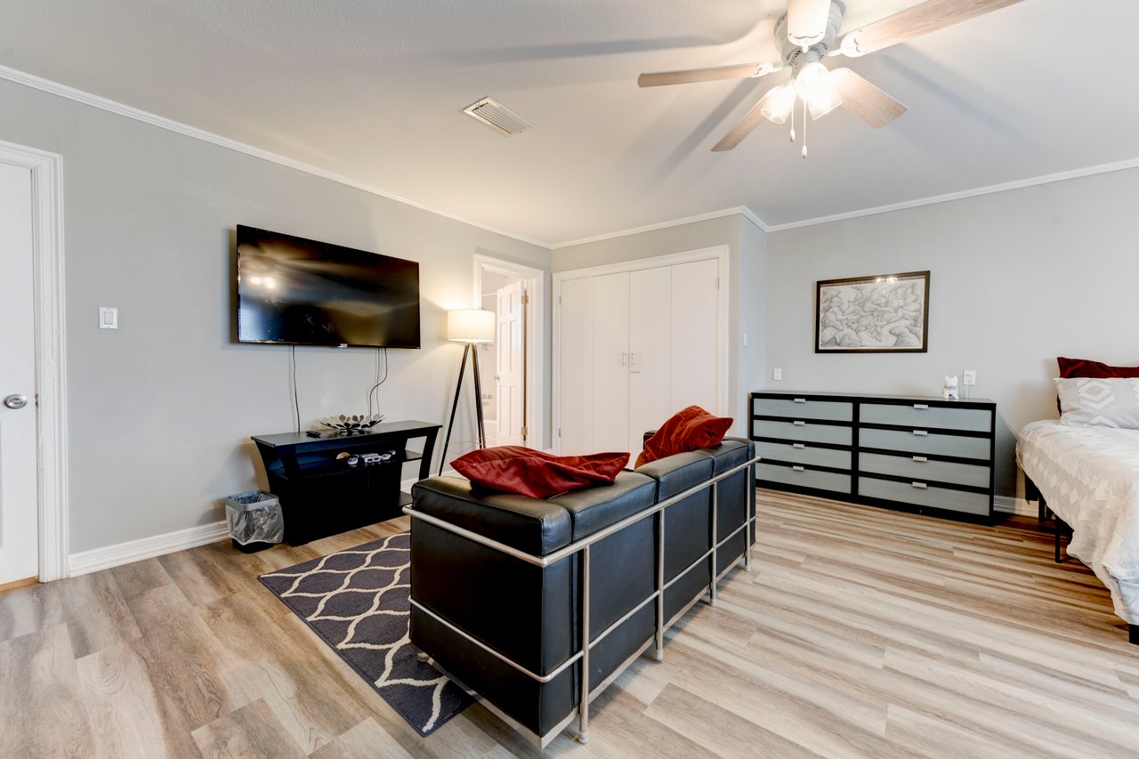 1303 Newfield Lane