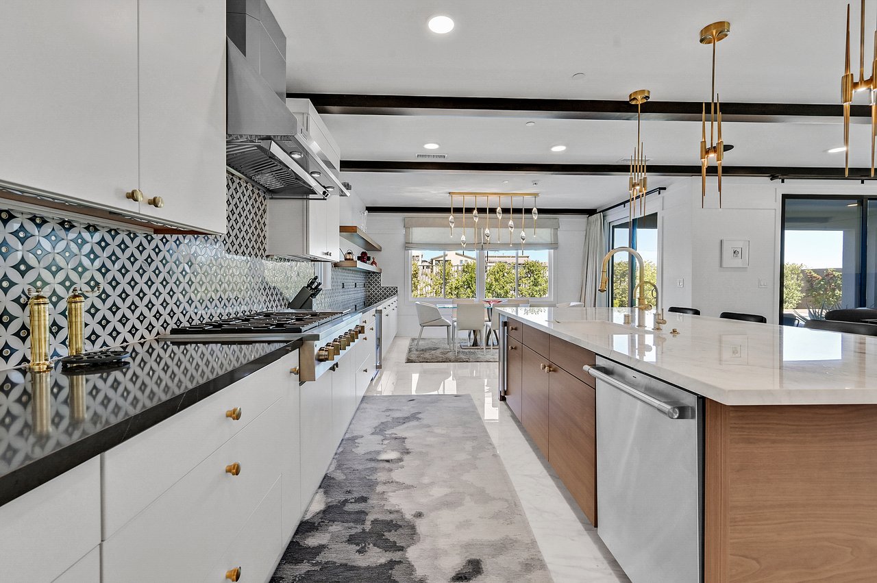 12070 Granite Canyon