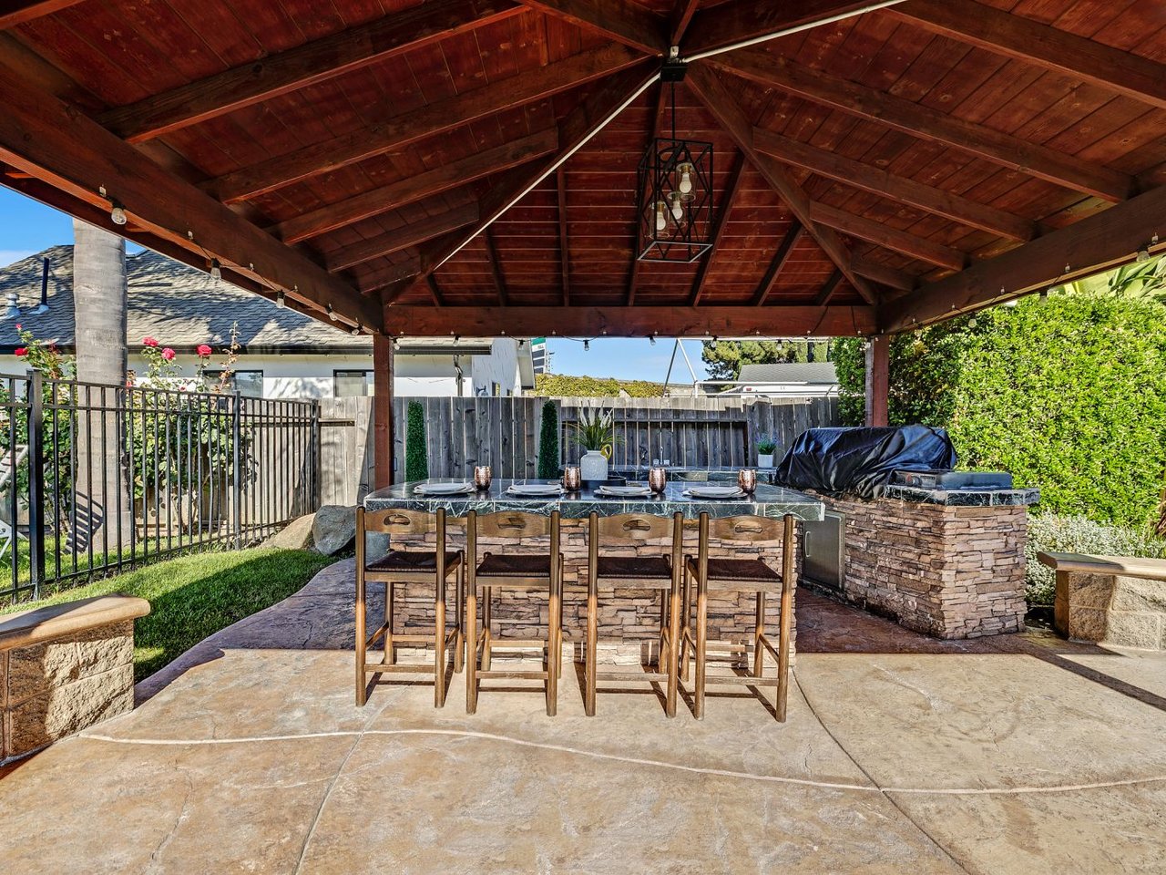 Popular 'Lake Area" of Newark!