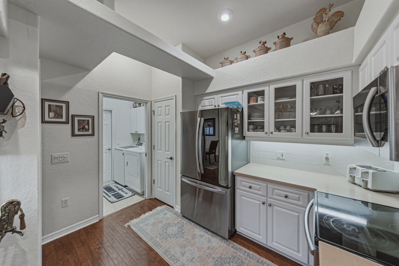 12215 WOODLANDS CIR