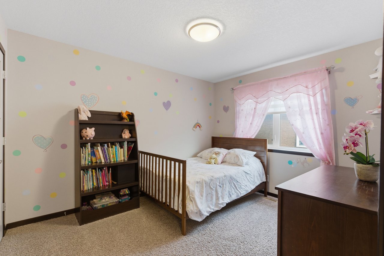 71 Panatella View NW