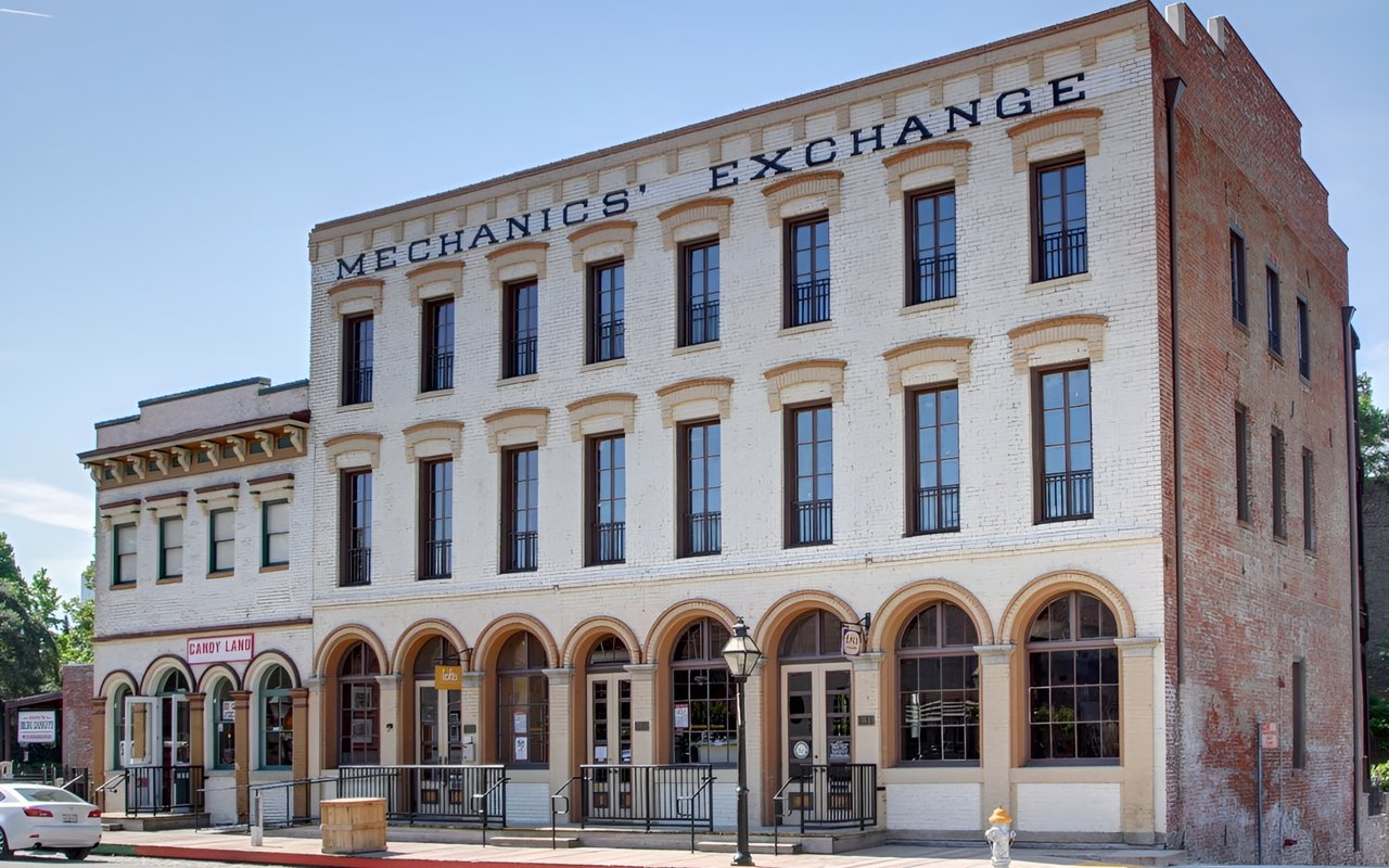 Sold! Gorgeous Loft in Old Sac!