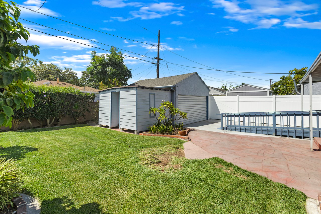 2842 Silva St, Lakewood