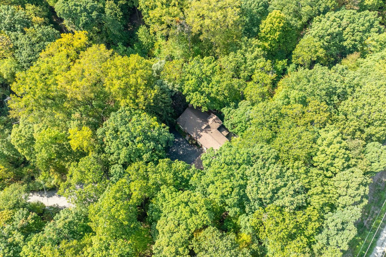 1100 Bretton Lane, Bloomfield Hills