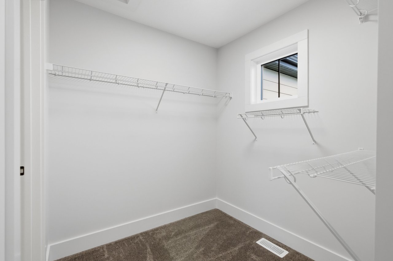 192 Creekstone Hill SW