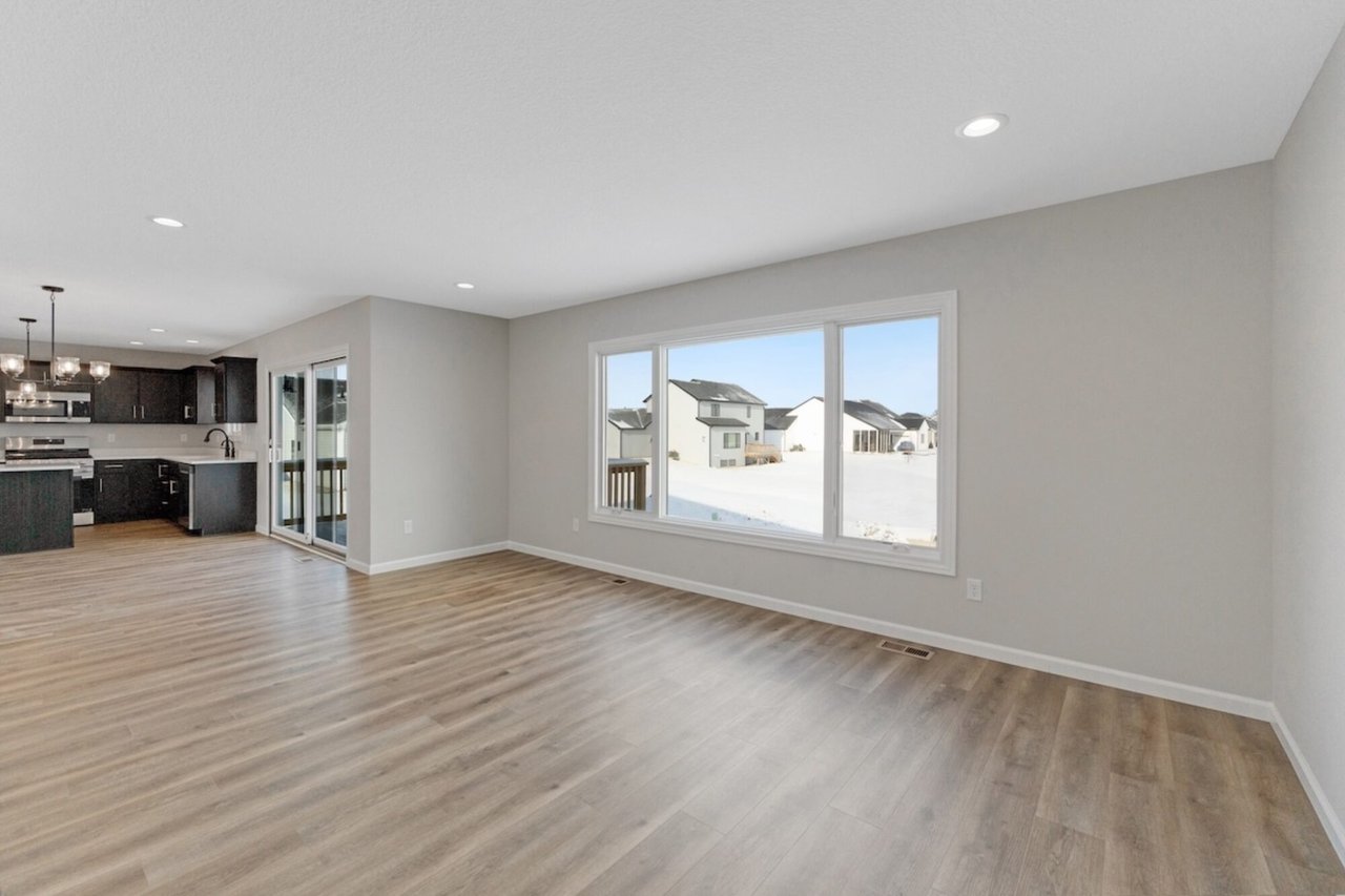 551 Persimmon Cove